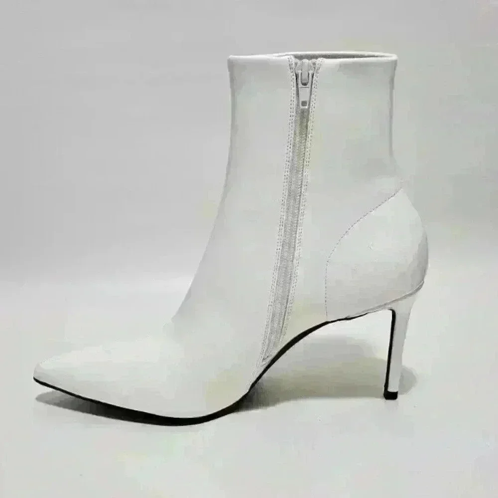 Jeffrey Campbell women’s daring vegan pointed toe booties size 5.5